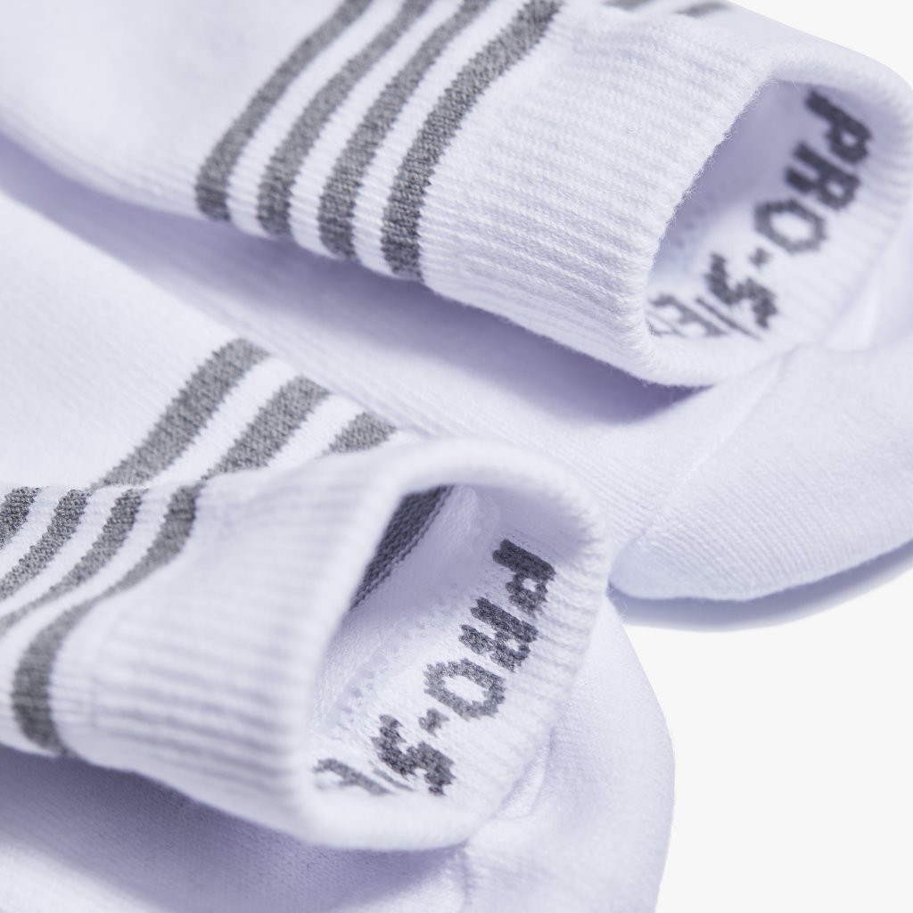 PERFORMANCE RUNNING REFLECTIVE CREW SOCKS 中性 中長襪