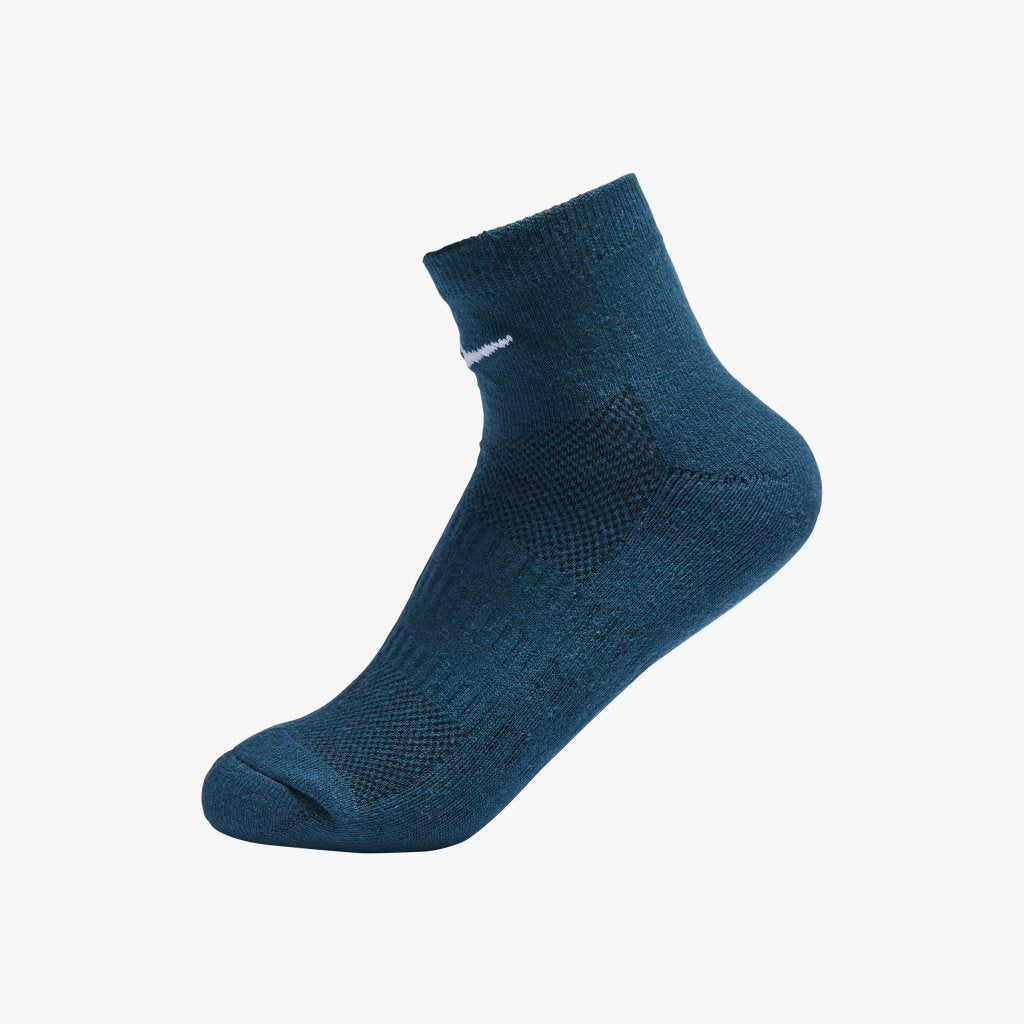 PERFORMANCE BASIC CUSHIONING SINGLE-NECK SOCKS 中性 短襪